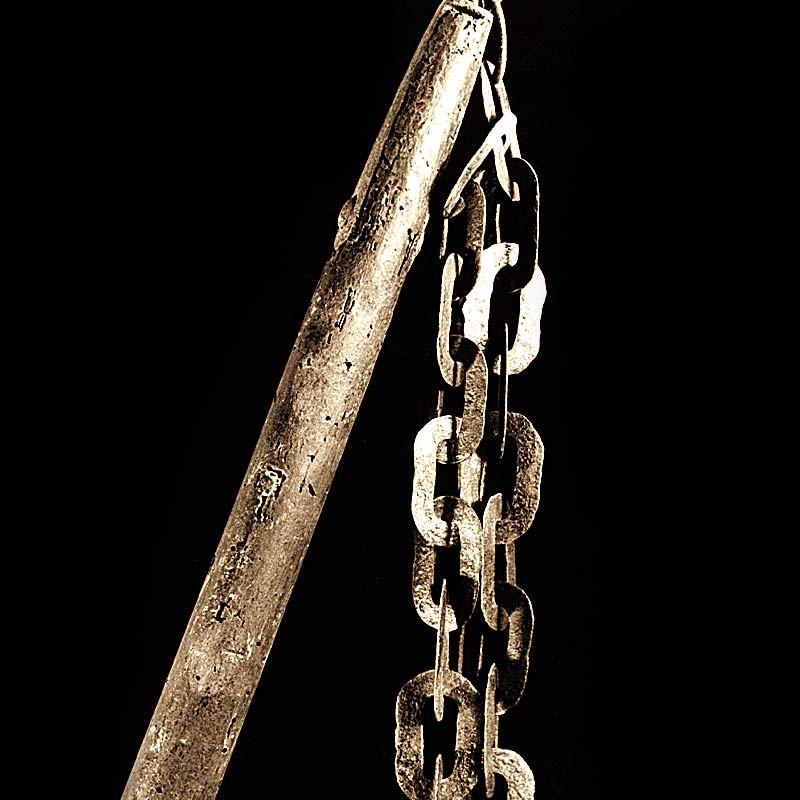 A chain scourges